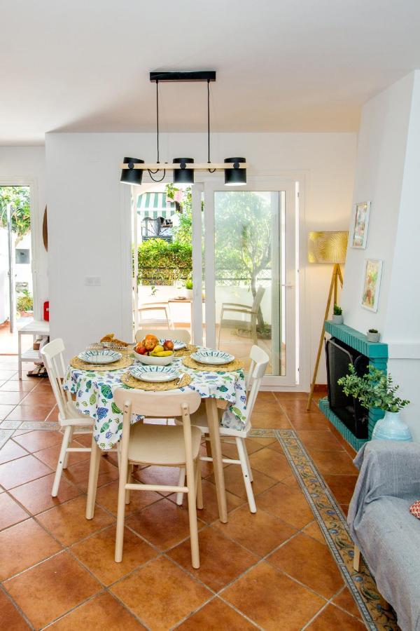 A Cozy And Elegant Townhouse Across The Beach Torre de Benagalbon Dış mekan fotoğraf