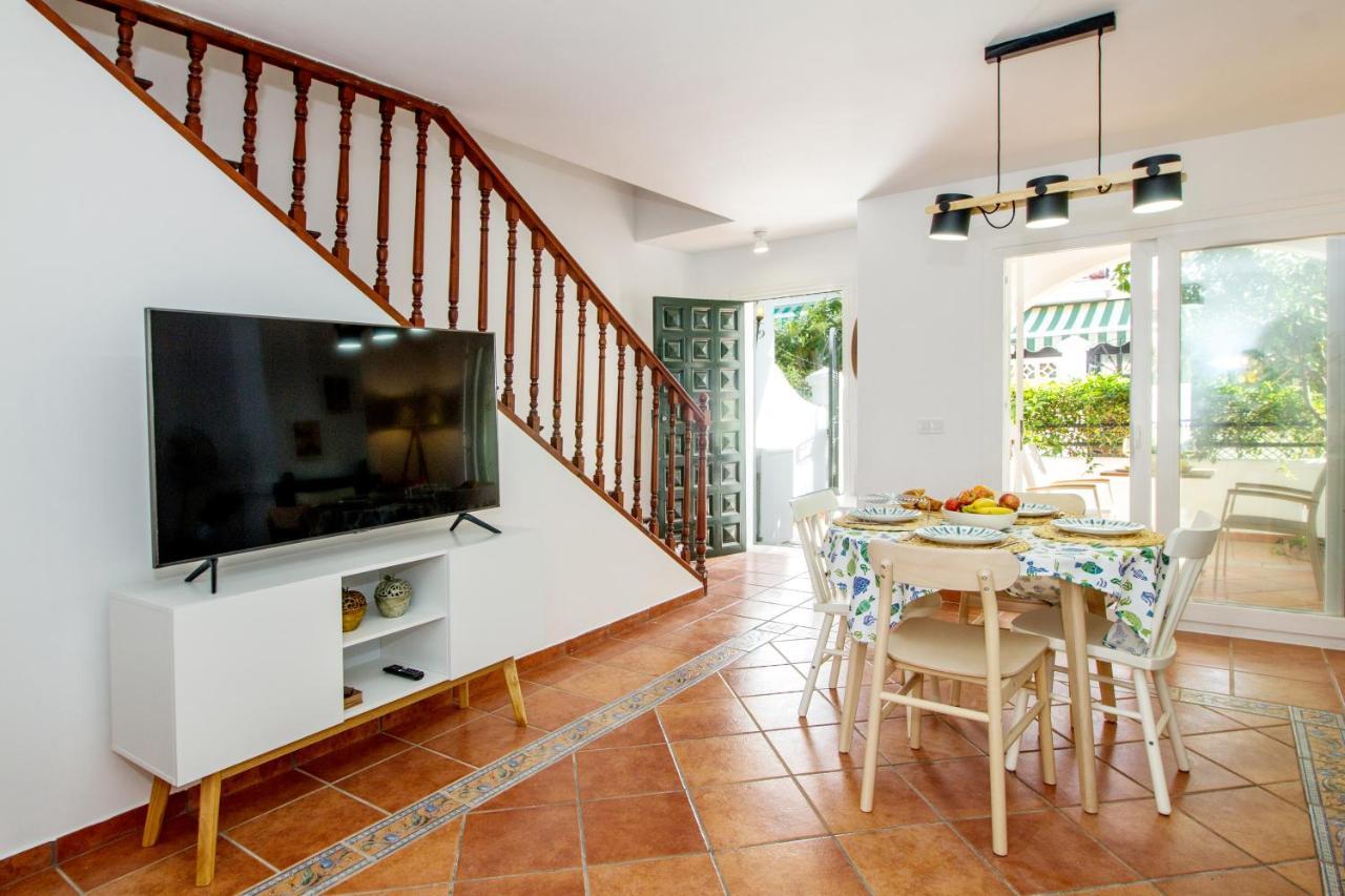 A Cozy And Elegant Townhouse Across The Beach Torre de Benagalbon Dış mekan fotoğraf